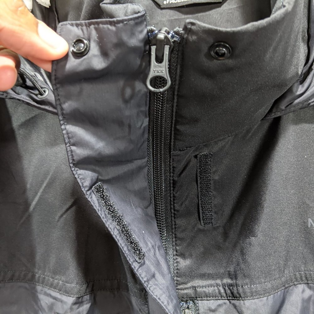 The North Face Women's Girl on The Go Trench Coat - Picture 2 of 7